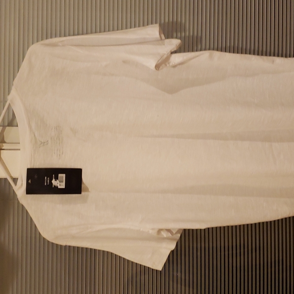 YH WHITE SHIRT 👕 - Picture 3 of 3